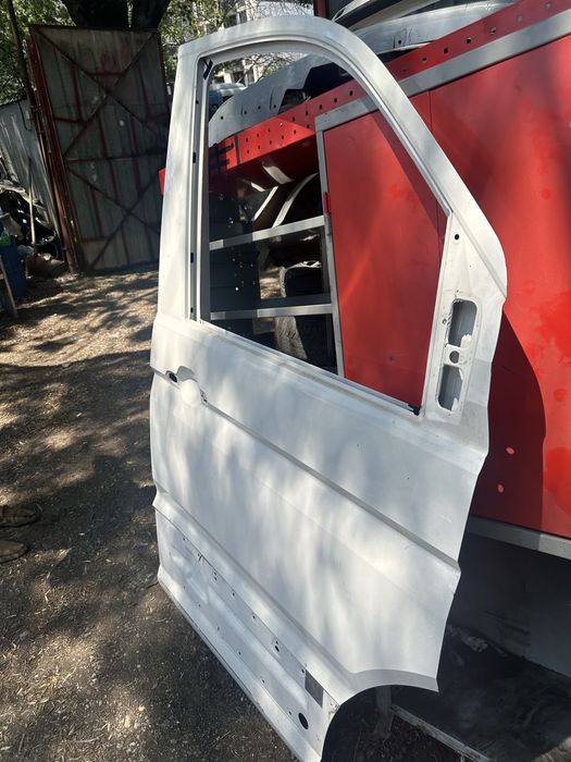 Предна дясна врата за VW Crafter/MAN