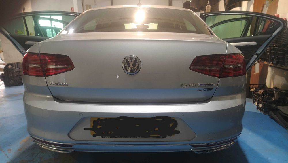 Dezmembrari  VW PASSAT B8 2.0 TDI berlina