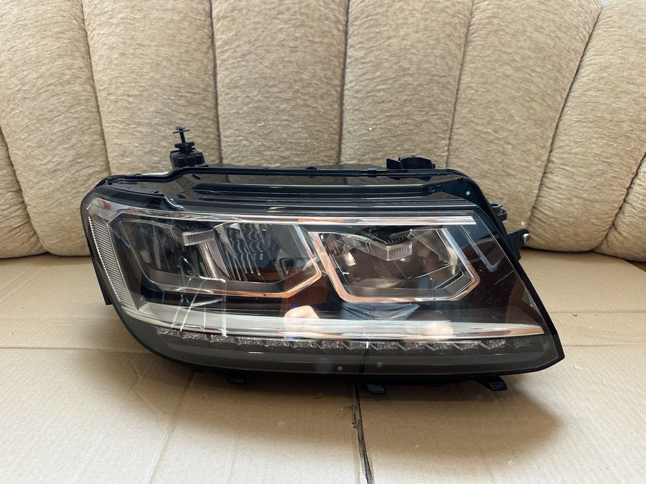 Far dreapta VW Tiguan 2016-2020, 5NB941036B