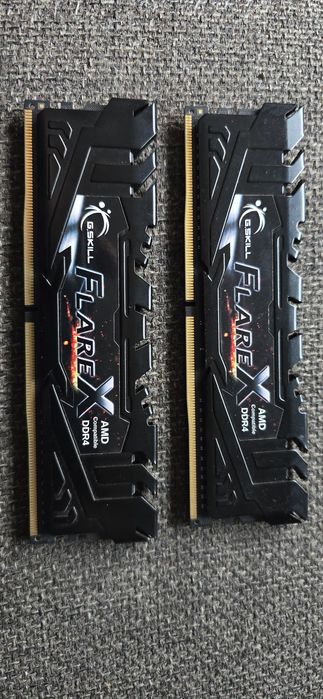 Memorie Ram GSkill Kit 16Gb DDr4 2133mhz cl15
2 tb 1000