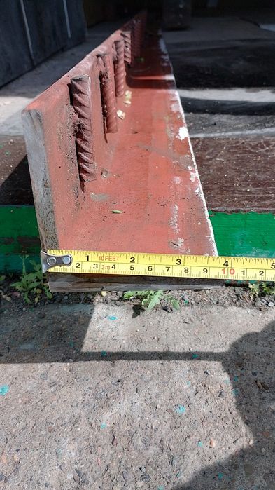 Продам Угольник 100мм.