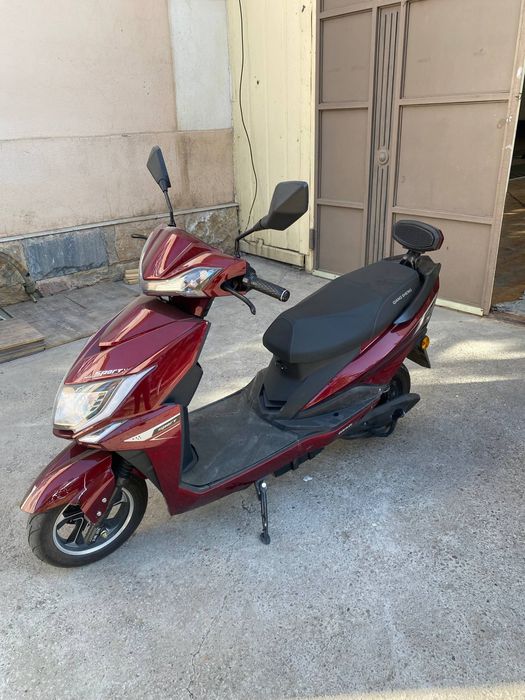 Скутер электронный