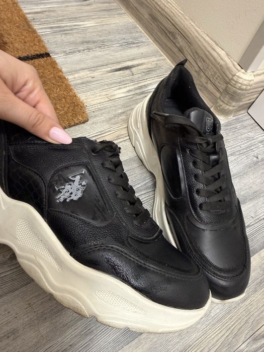 Сникърси U.S. Polo в черно