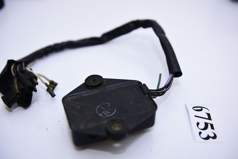 Nippondenso 070000 - 0850 ECU controler CDI