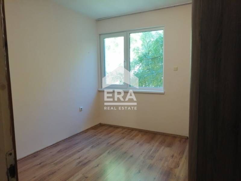 Дава се под наем Тристаен апартамент в Варна, Лятно кино Тракия - 96 кв.м за 500 € - Снимка #8