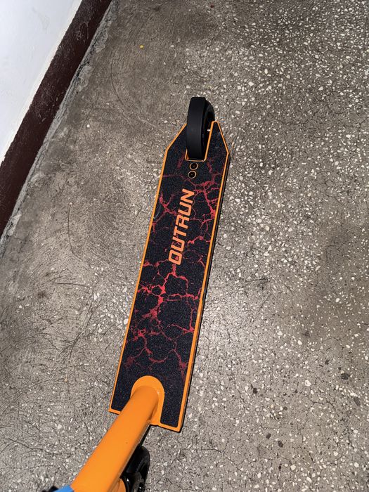 Trotineta freestyle scheme Blazer Pro Outrun 2 FX Scooter Orange Lava