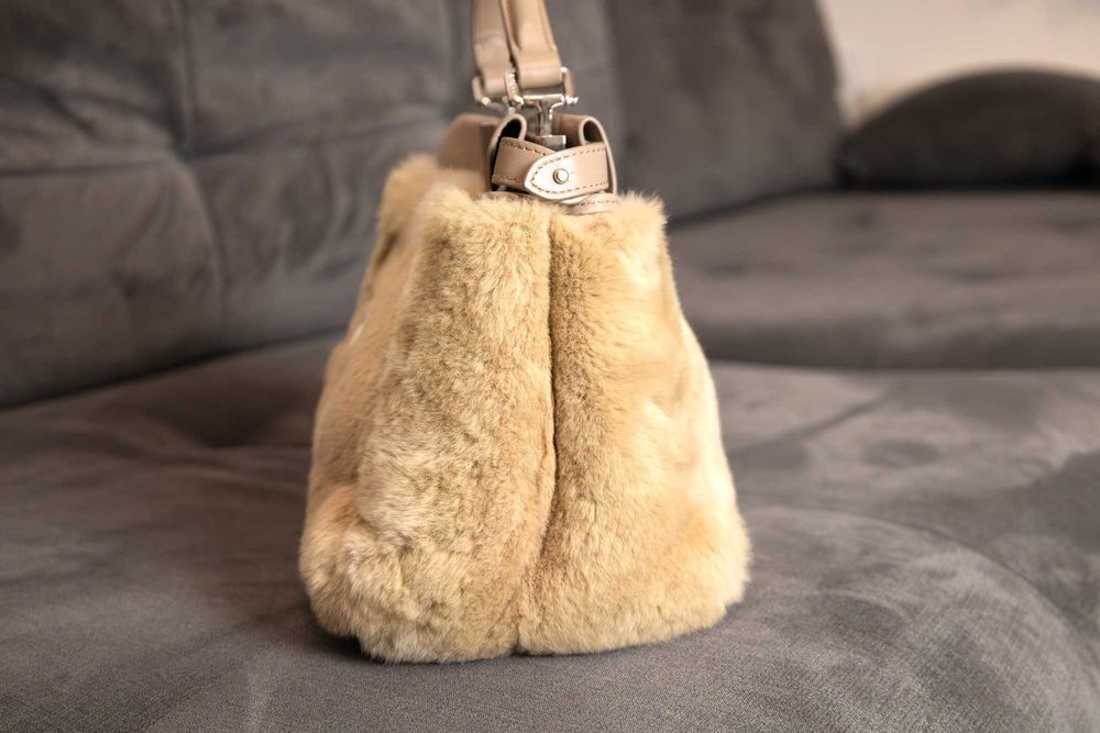 Чанта! РЯДЪК МОДЕЛ: Fendi Peekaboo от естествена кожа с косъм (8BN293)
