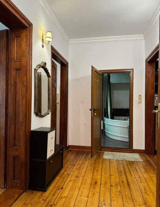 Дава се под наем Тристаен апартамент в Варна, ВИНС - 88 кв.м за 698.19 € - Снимка #9