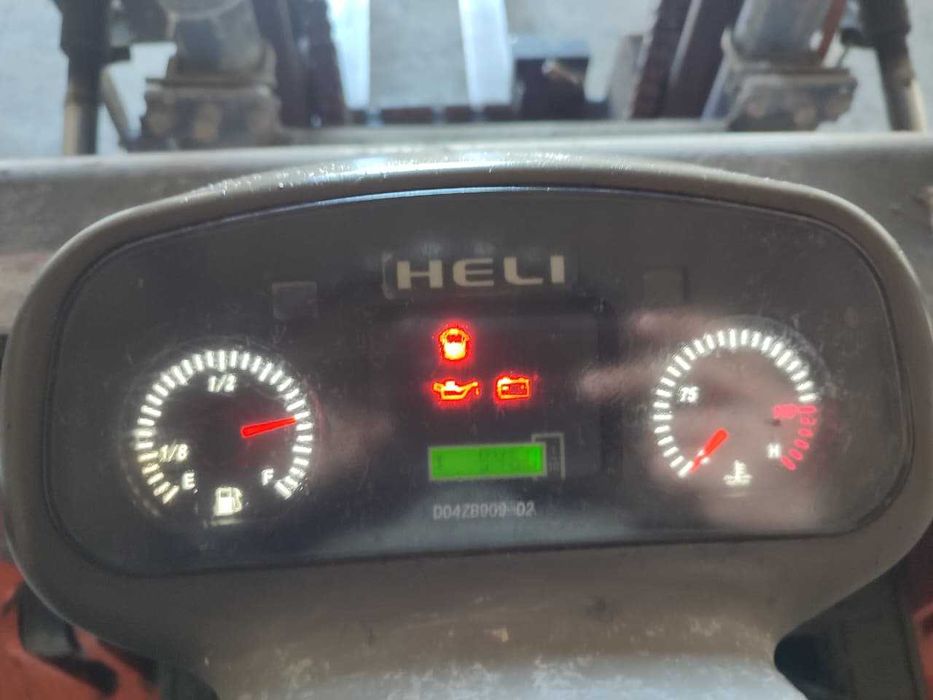 вилочный погрузчик