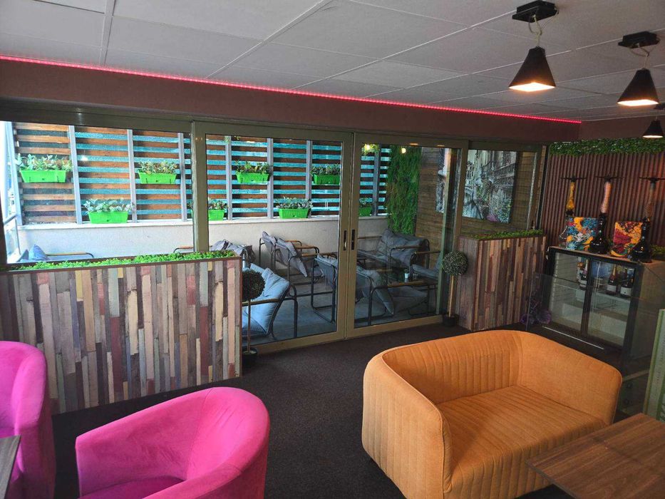 Ресторант и бар, Център