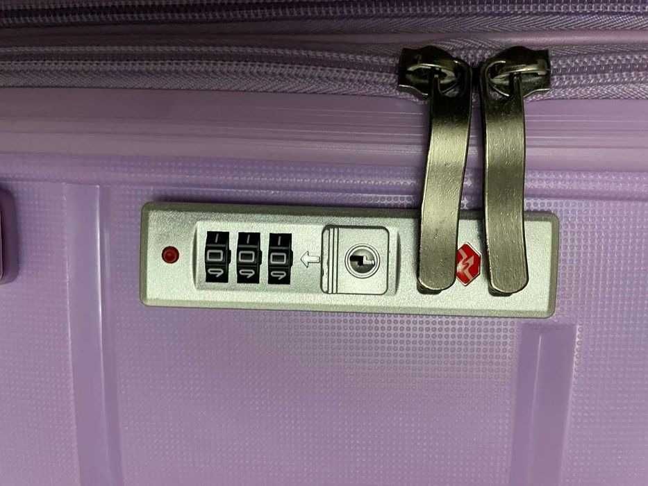 Чемодан 25000 новый силикон