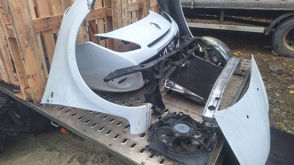 Fata completa renault clio 3 2010 bara capota far  tragar radiatoare