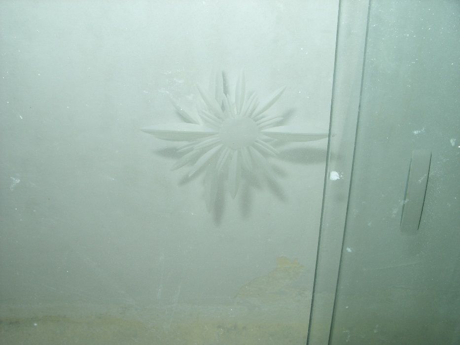 Стъкла ретро за витрина с инкрустация цветя