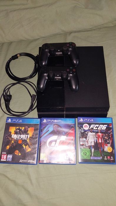 PlayStation 4 utilizat,în stare perfecta,preț negociabil.