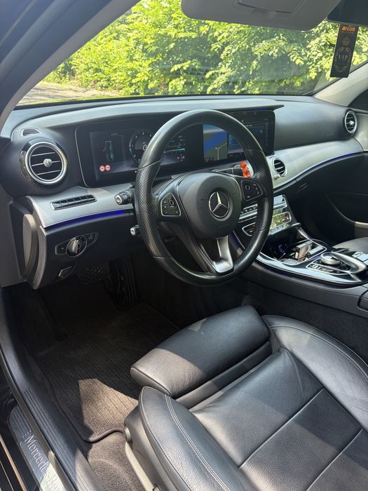 Mercedes E220d W213