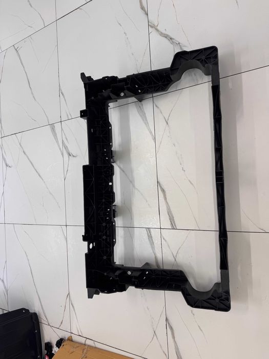 Geely Emgrand Суппорт радиатора в сборе