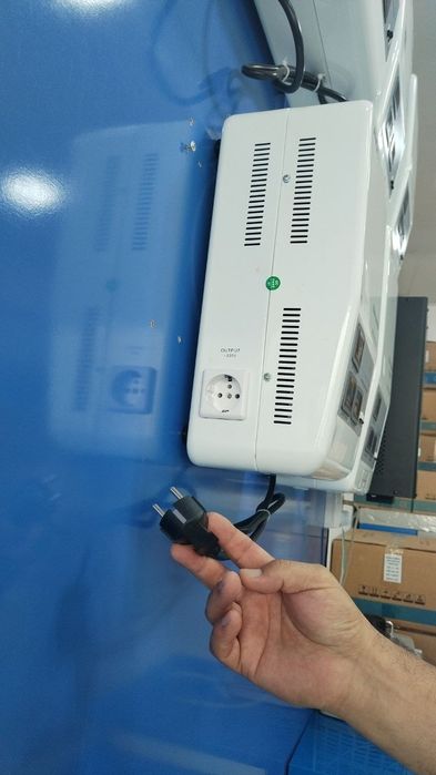 Стабилизатор Андели SDW-5000 VA 110/250V настенный