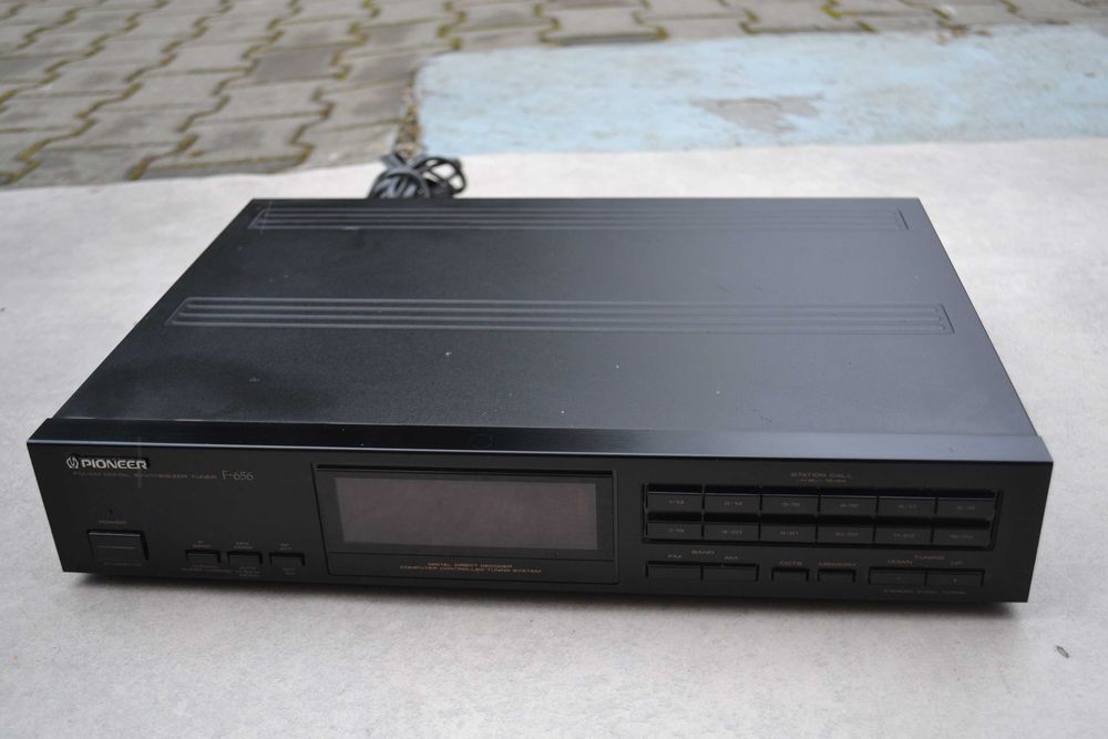 Tuner Pioneer F 656