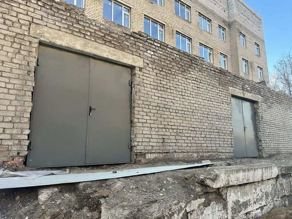 Ворота распашные металлические