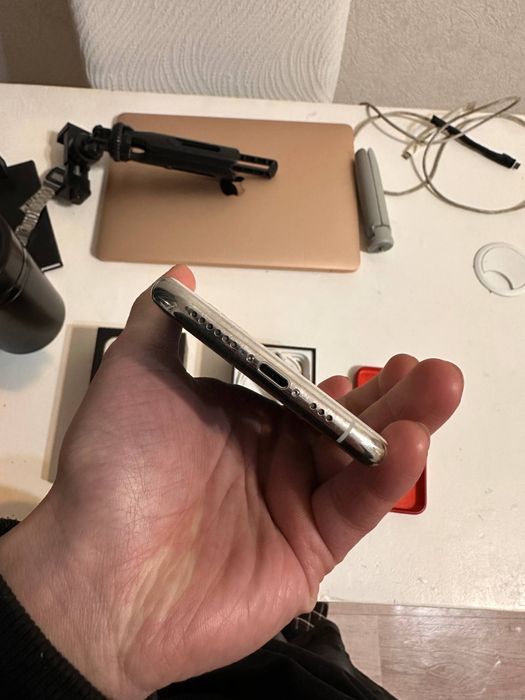 Iphone 11 pro 256gb отличном состоянии.