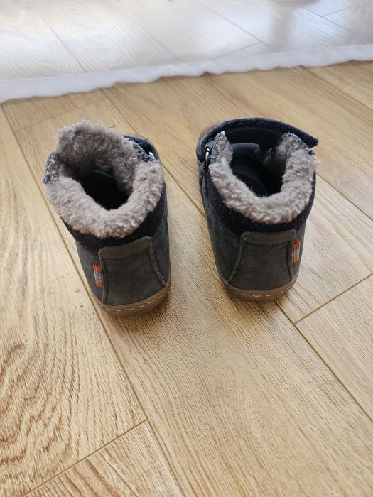 Зимние босоногие ботинки Koel на 1 годик