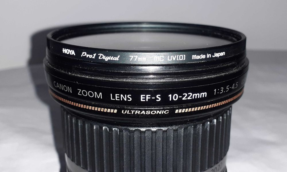 Canon EF-S 10-22 MM cu accesorii ca nou!