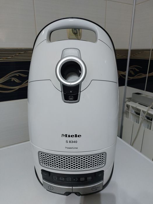 Прахосмукачка Miele S8340 EcoLine