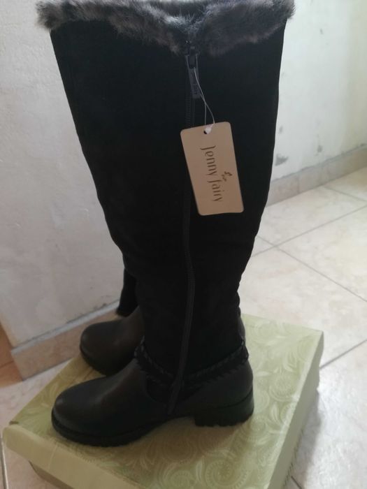 Дамски ботуши номер 37