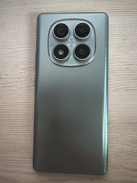 Xiaomi Redmi Note 14 Pro