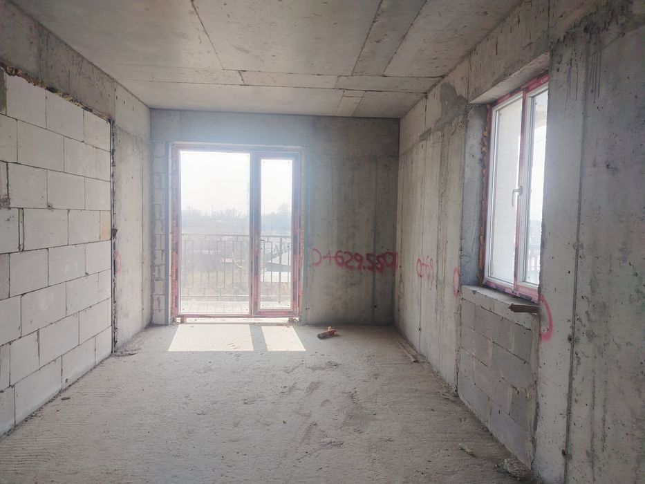 Sotiladi 2 xonali yangi dom