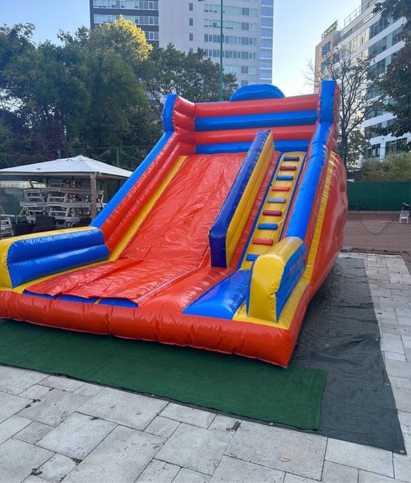 Locuri de joaca, tobogane gonflabile, zile onomastice copii