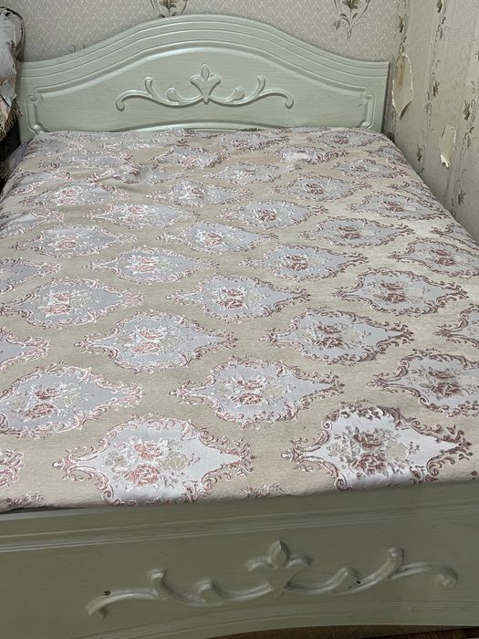 Спальный гарнитур кровать,шкаф