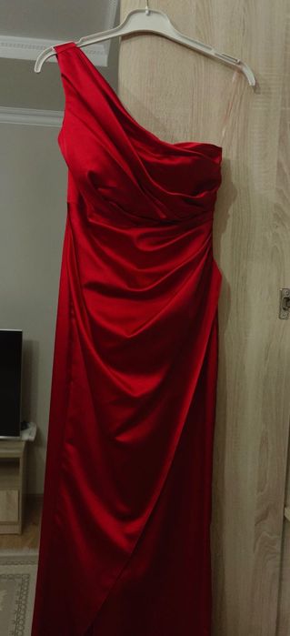 Красное платье (вечернее/выпускное)