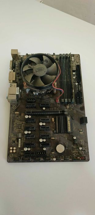 B250 motherboard