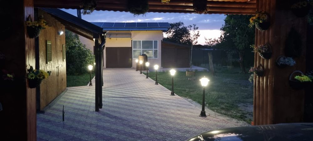 Fabricam pavaje comprimate pentru zone rezidențiale model Combi Montaj