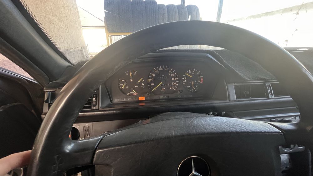Mercedes benz e260