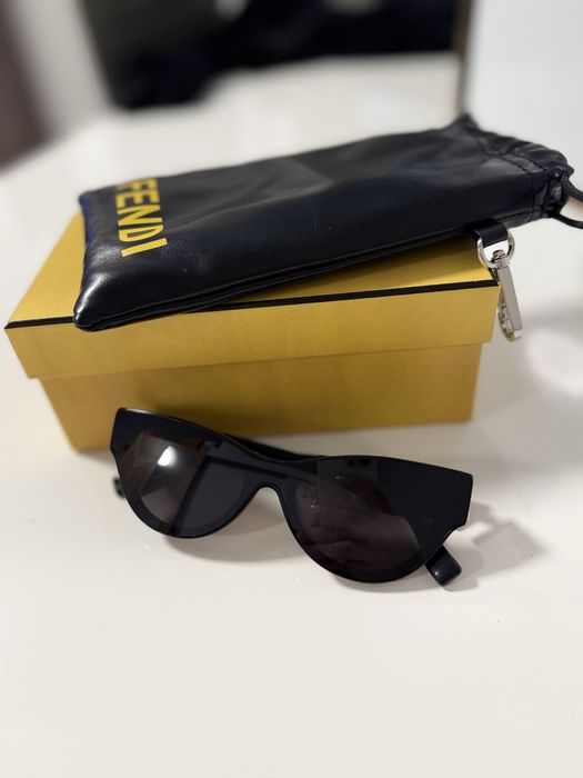 Оригинални слънчеви очила - Fendi