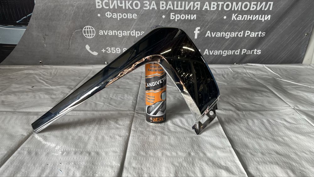 2 бр дясна лайстна на предна броня Mitsubishi Outlander 2016-2021