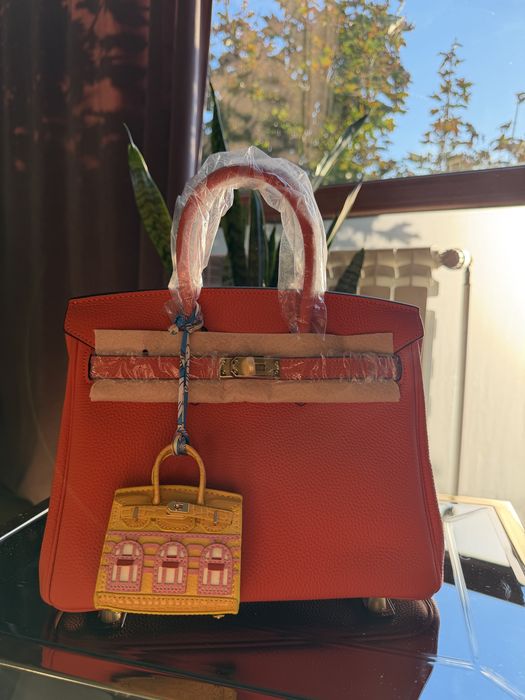 Geantă Hermès Birkin portocalie cu charm – nouă