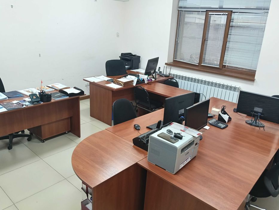 Офисная мебель, столы, шкафы