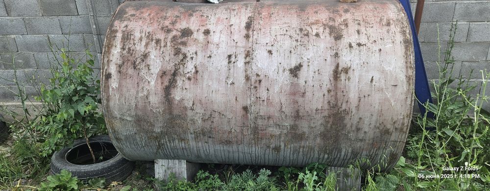 Продам Емкость 4 куба