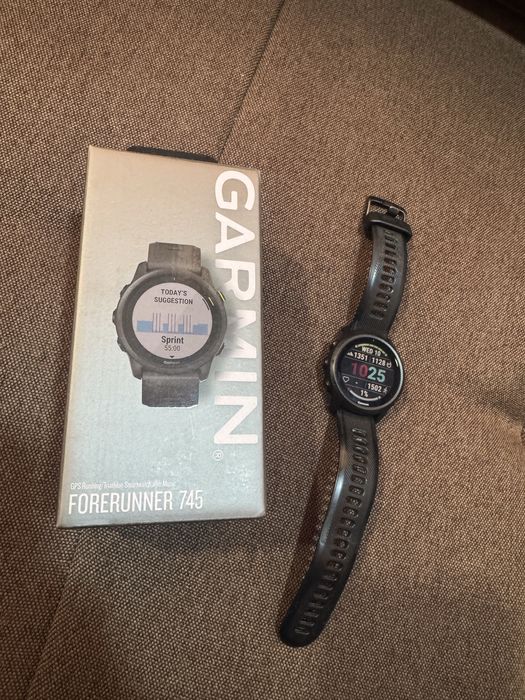 Garmin Forerunner 745