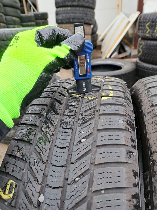 Anvelope de iarna 205-60r16 Continental