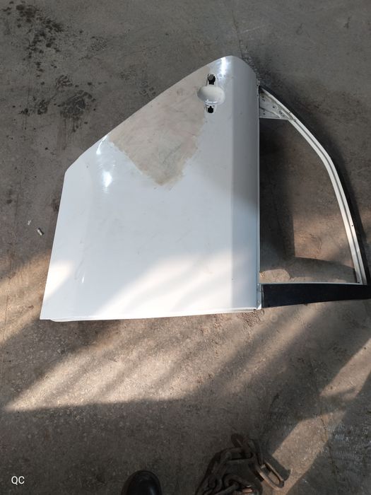 Продам дверь КИА к5