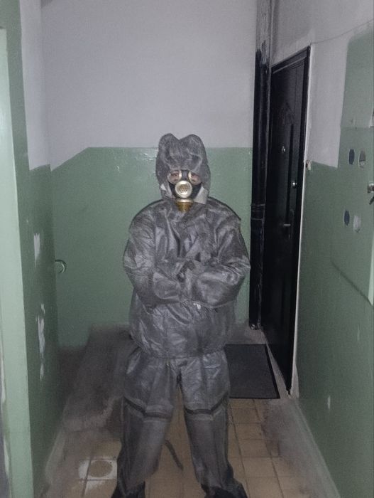 Защитный костюм л-1