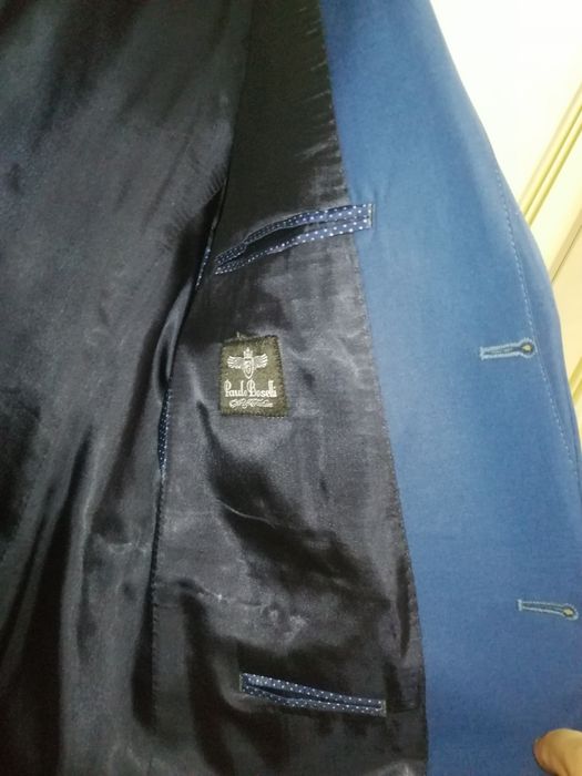 Продам брючные костюмы.