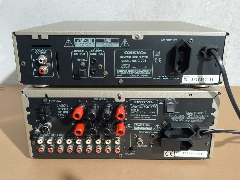 Аудиосистема от ресивър Onkyo R-811RDS и плейър C-721