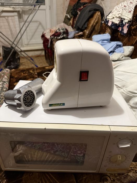 Продам Мясорубка