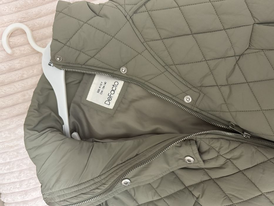 Куртки на девочку 8-10 лет