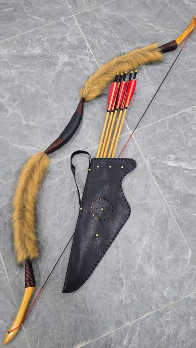 Садақ сатылады. Әртүрлі бағада